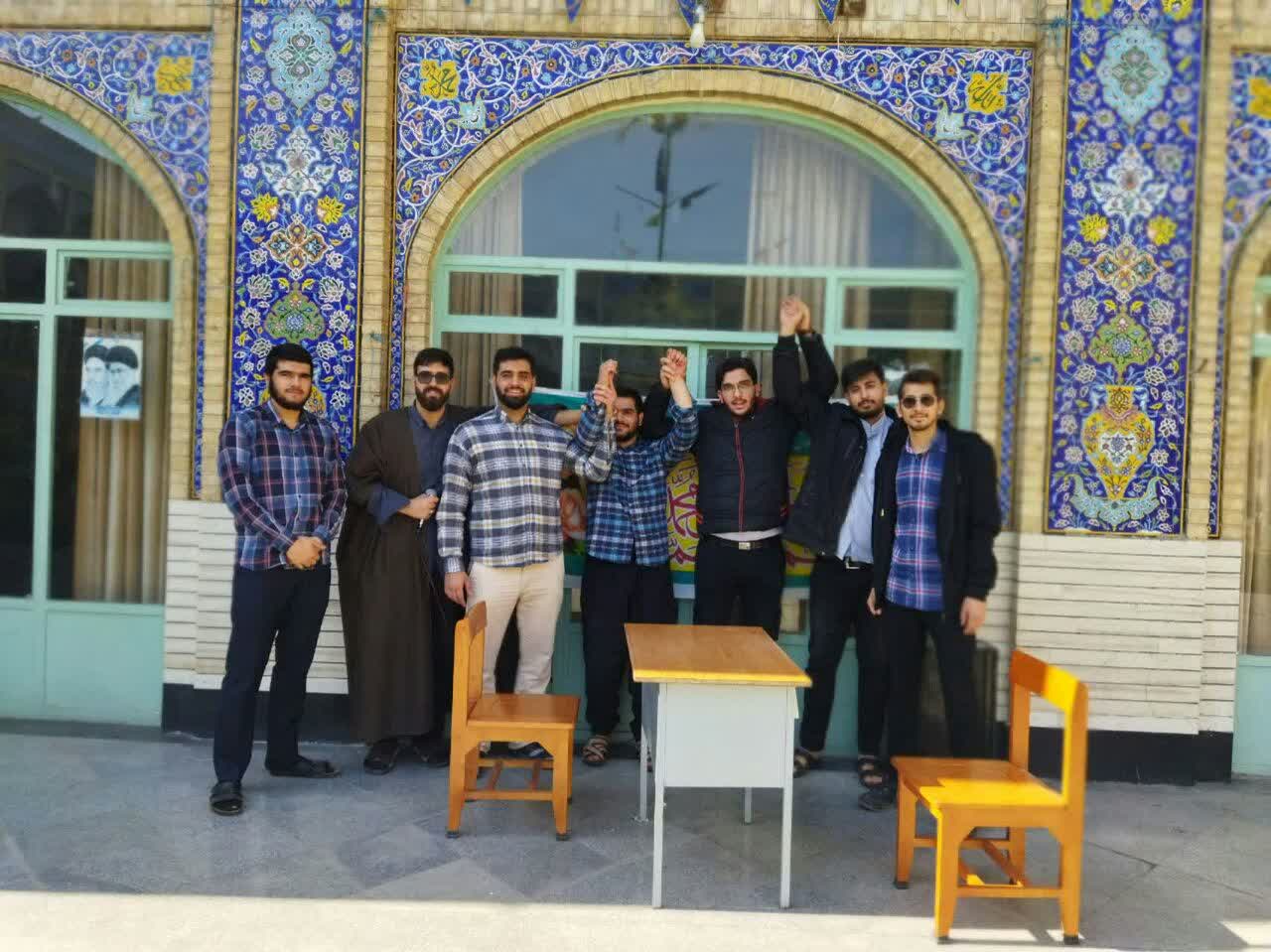 مسابقه مچ اندازی طلبه های مدرسه علمیه امام محمد باقر (ع)
